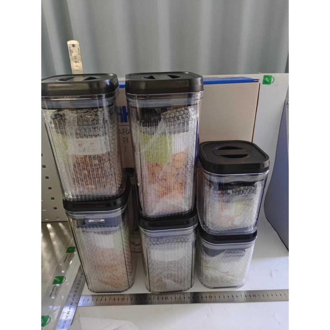 Cutii de Depozitare Alimente, Flippy, Set din 12 Cutii de tip Container, Recipiente pentru Cereale in Bucatarie,  Transparente cu Capac Negru