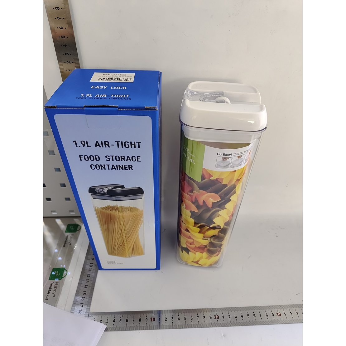 Cutie de Depozitare Alimente, Flippy, Cutie de Depozitare tip Container pentru Bucatarie, cu Capac, Inchidere Ermetica, Cutie pentru Cereale, 30.5 x 10 x 10 cm, volum 1.9 L, Alb