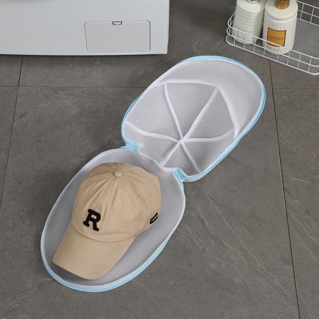 Husa de Spalare Sapca, Flippy, pentru Masina de Spalat, din Poliester, Circumferinta 53 cm, cu Fermoar, cu Suport Sapca, Alb/Albastru