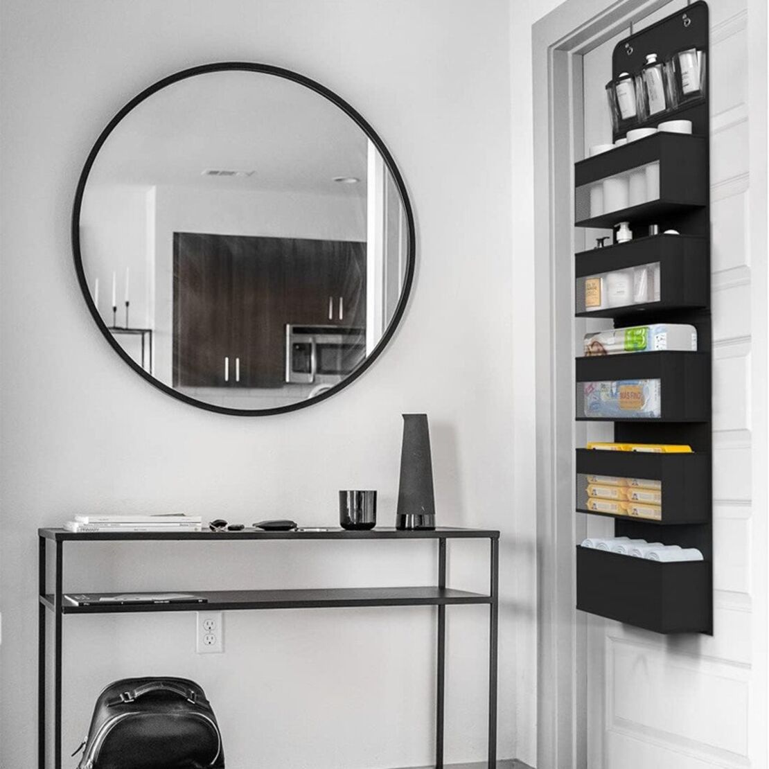 Organizator Suspendat pentru Usi, Flippy, din Nailon si Plasa, Baza de Carton Ingrosat, 5 Buzunare Principale + 5 Buzunare Laterale, 146 x 40 x 17 cm, 2 Carlige Incluse, Negru