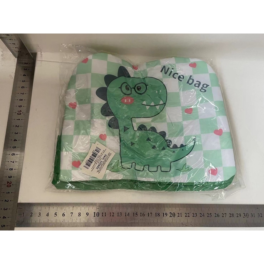 Geanta Termoizolanta pentru Copii, Flippy, 23x13x19 cm, Model Imprimeu Dinozaur, din Folie de Aluminiu si Panza Oxford, Verde