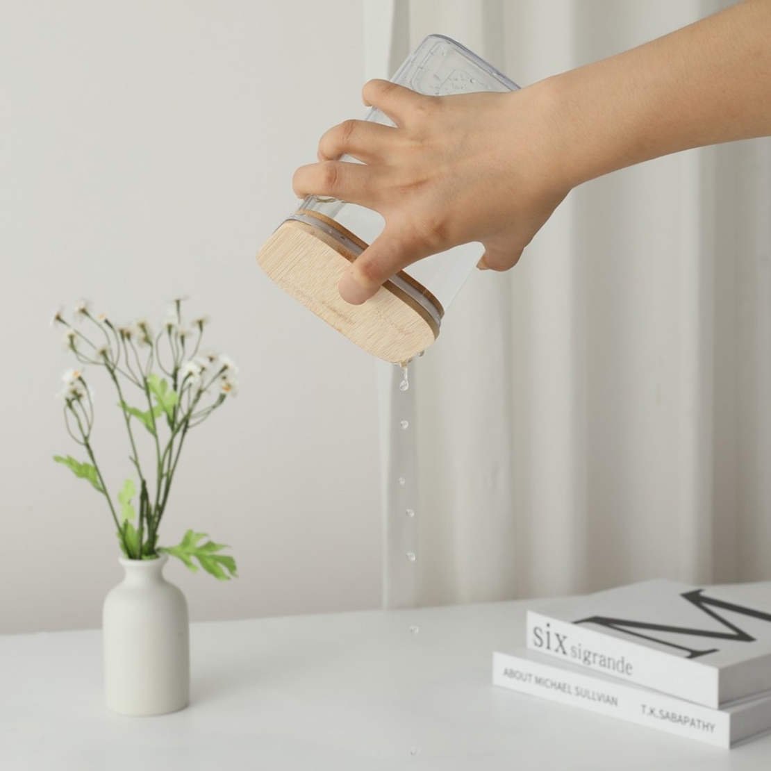 Cutie de Depozitare Alimente, Flippy, Cutie de tip Container, Cutie pentru Cereale, din Plastic, Capac din Bambuc, 10 x 10 x 19 cm, Volum 1.2l, Transparent