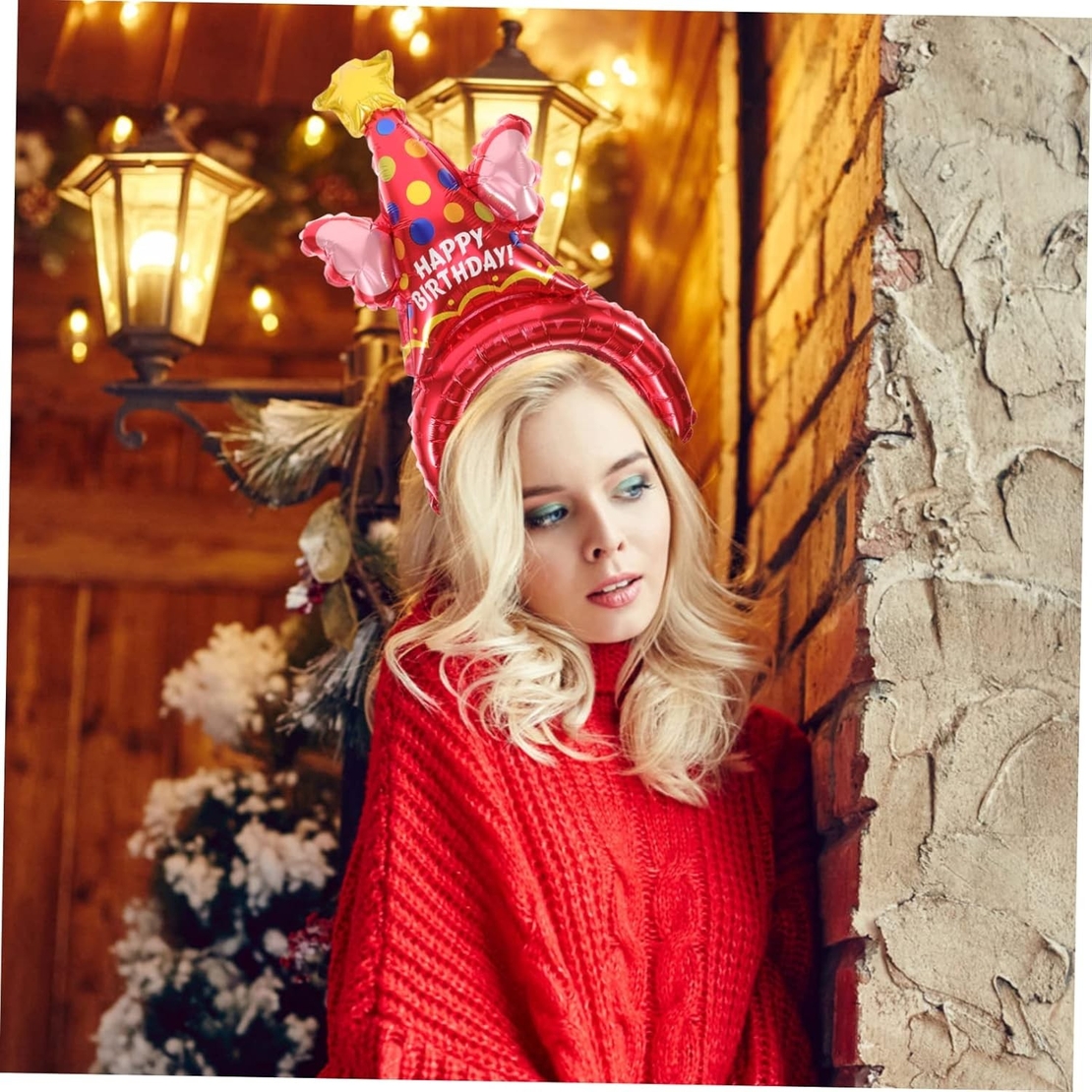 Balon din Folie Metalizata, Flippy, Tip Coronita, Model Palarie de Petrecere, Ambalaj Individual, Pai Inclus, Umflare cu Aer sau Heliu, 31 x 50 cm, Rosu