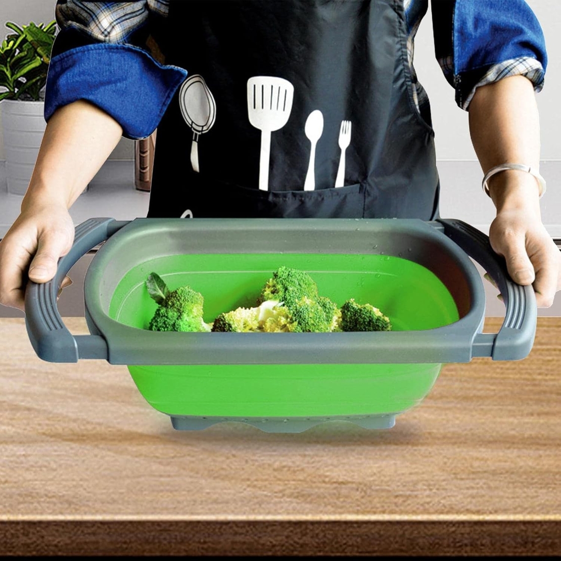 Cos de Scurgere Retractabil pentru Chiuveta, Flippy, cu Filtru, pentru Fructe si Legume, de Uz Casnic, 39x12 cm, Design Extensibil pana la 61 cm, cu Manere de Prindere, Verde