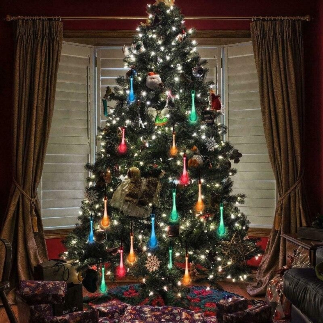 Instalatie Craciun, Tip Picaturi, 30 Led-uri, 6.5 metri, Multicolor, Energie solara, Senzor de lumina, Flippy