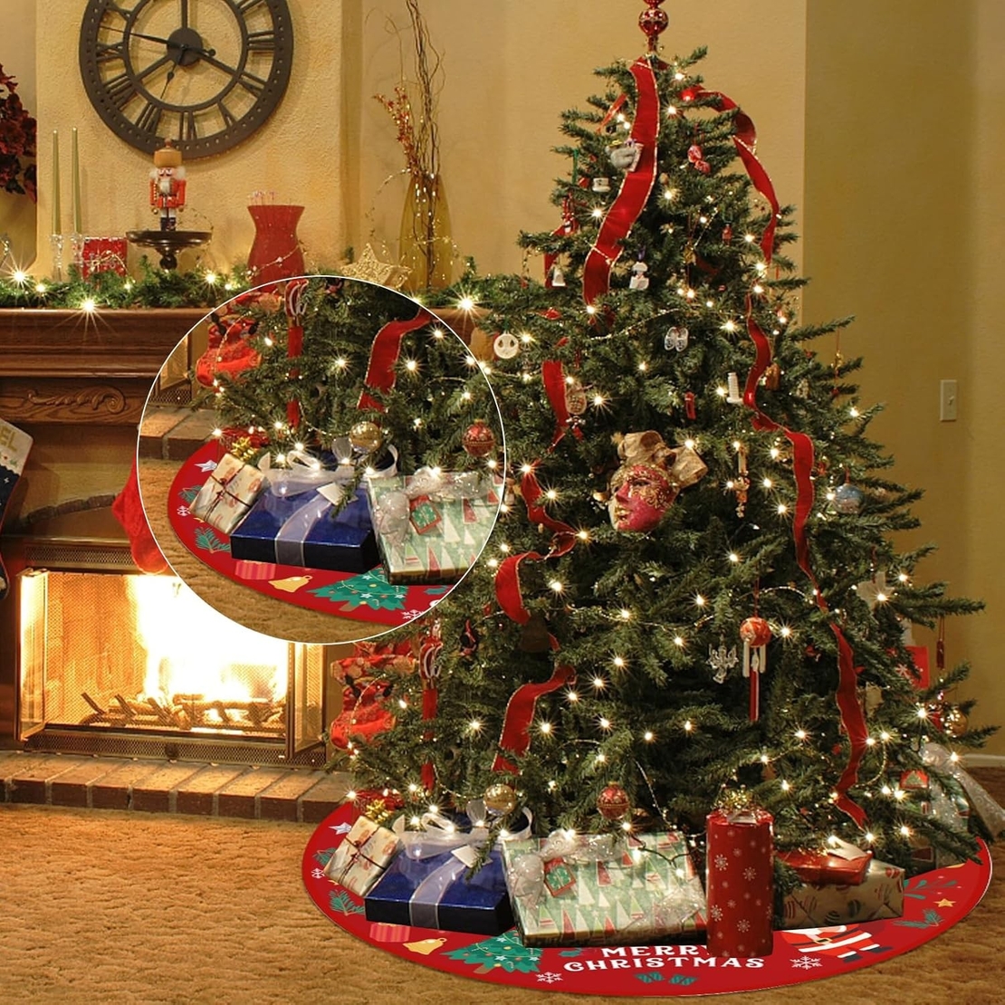 Covoras pentru Bradul de Craciun, Flippy, din Tesatura Pufoasa, cu Fundite de Prindere, Model Mos Craciun, Rosu, Diametru 90 cm