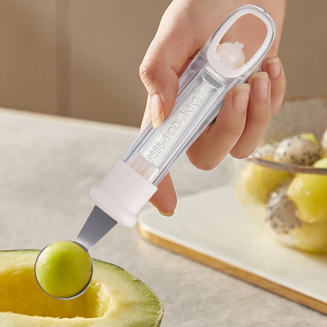 Lingura pentru Bile de Fructe, Flippy, Scobitor Fructe, Ustensila Multifunctionala pentru Fructe, Accesoriu de Bucatarie, Lingura Antialunecare pentru Salata de Fructe, 17.6 x 2.9 cm, Bej