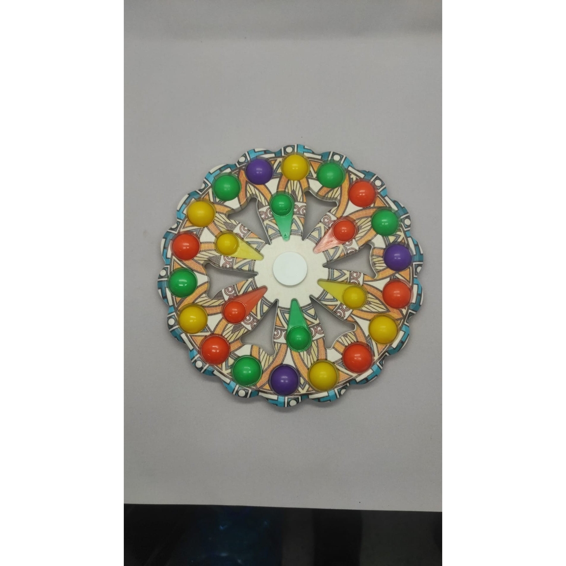 Jucarie Antistres, Flippy, Model Simple Dimple, Fidget Toy Spinner, cu 24 Buline, Multicolor