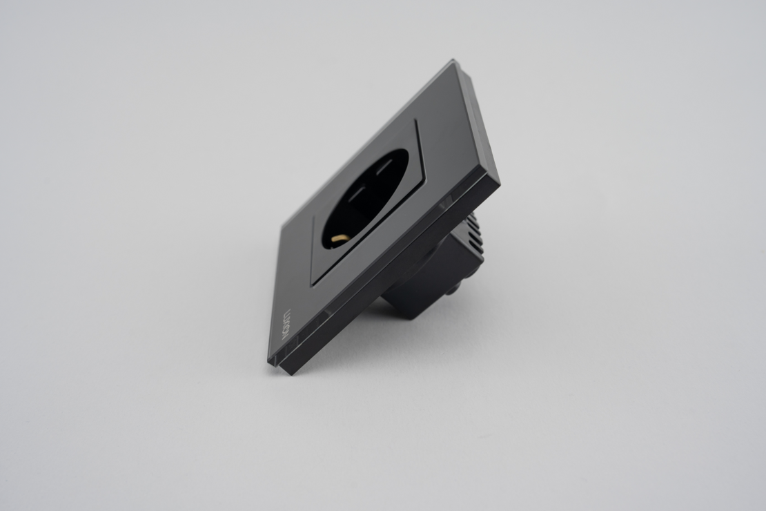 Priza Simpla LUXION cu Rama din Sticla, negru