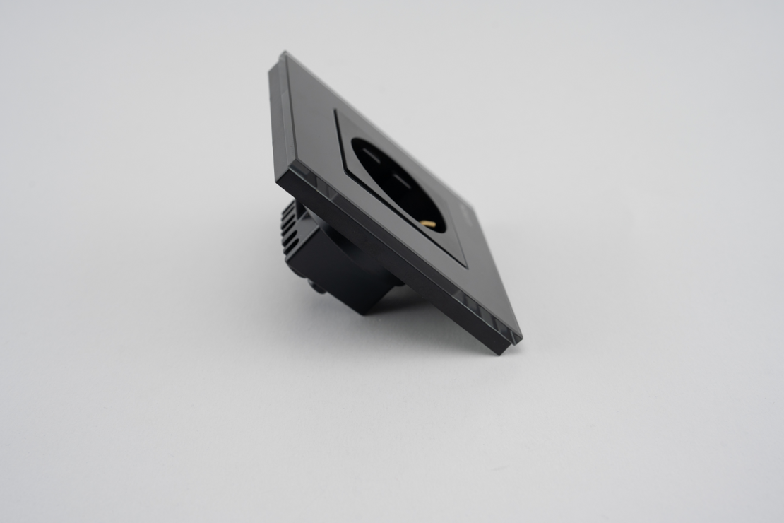 Priza Simpla LUXION cu Rama din Sticla, negru