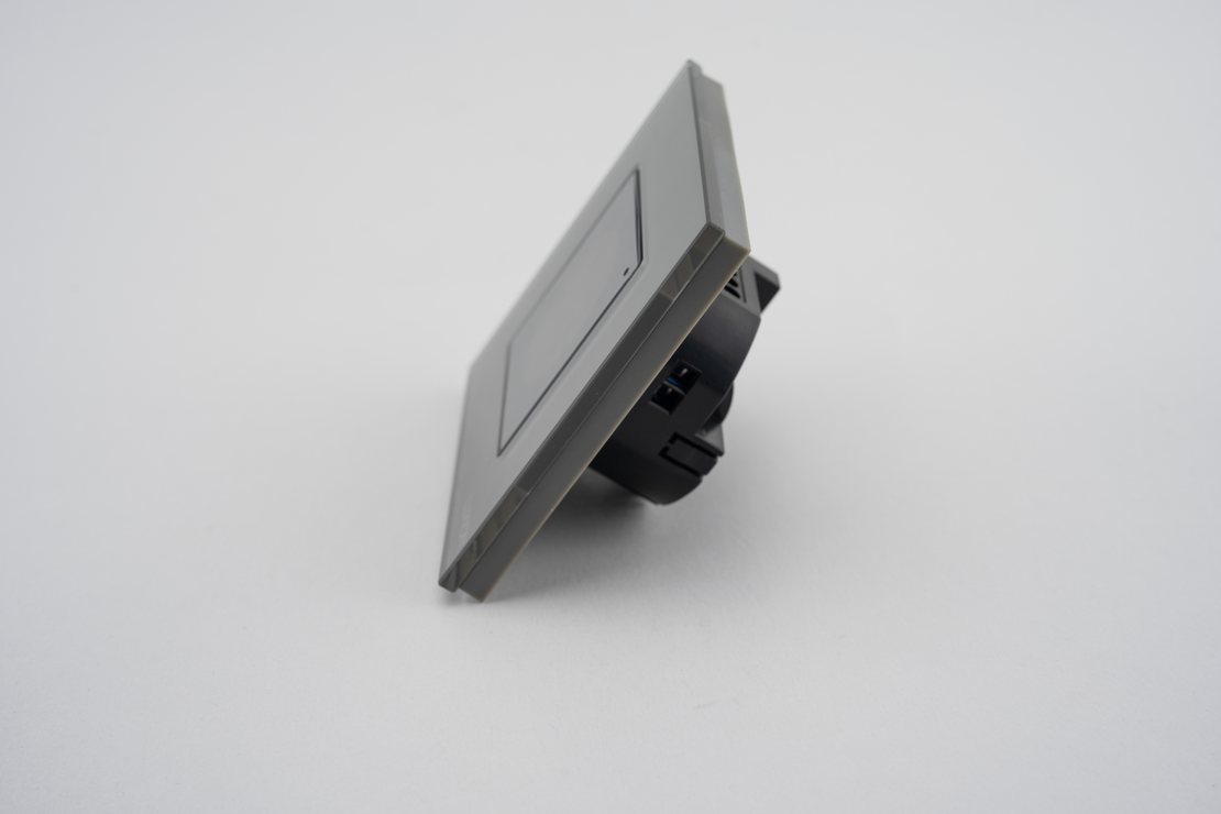 Termostat Wi-Fi pentru incalzirea electrica LUXION cu Rama din Sticla, gri