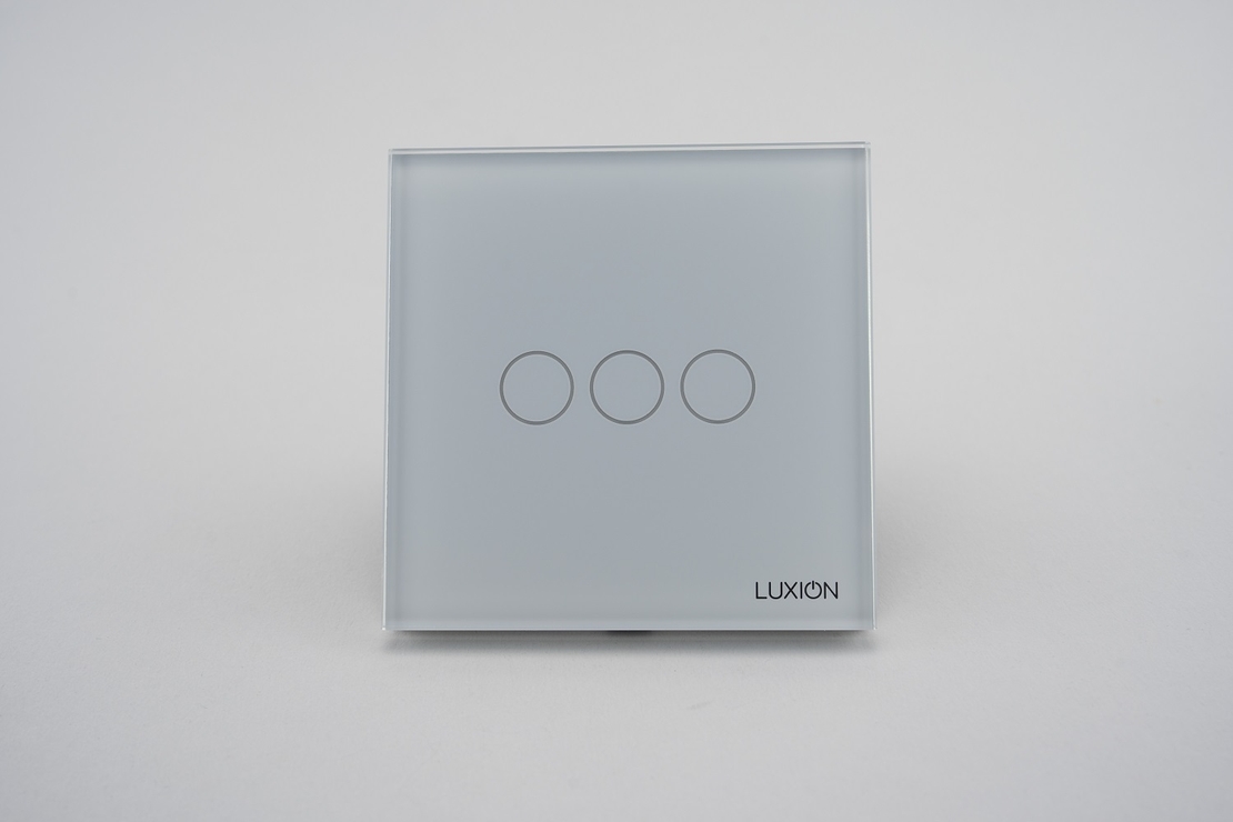 Intrerupator Triplu cu Touch din Sticla LUXION, alb