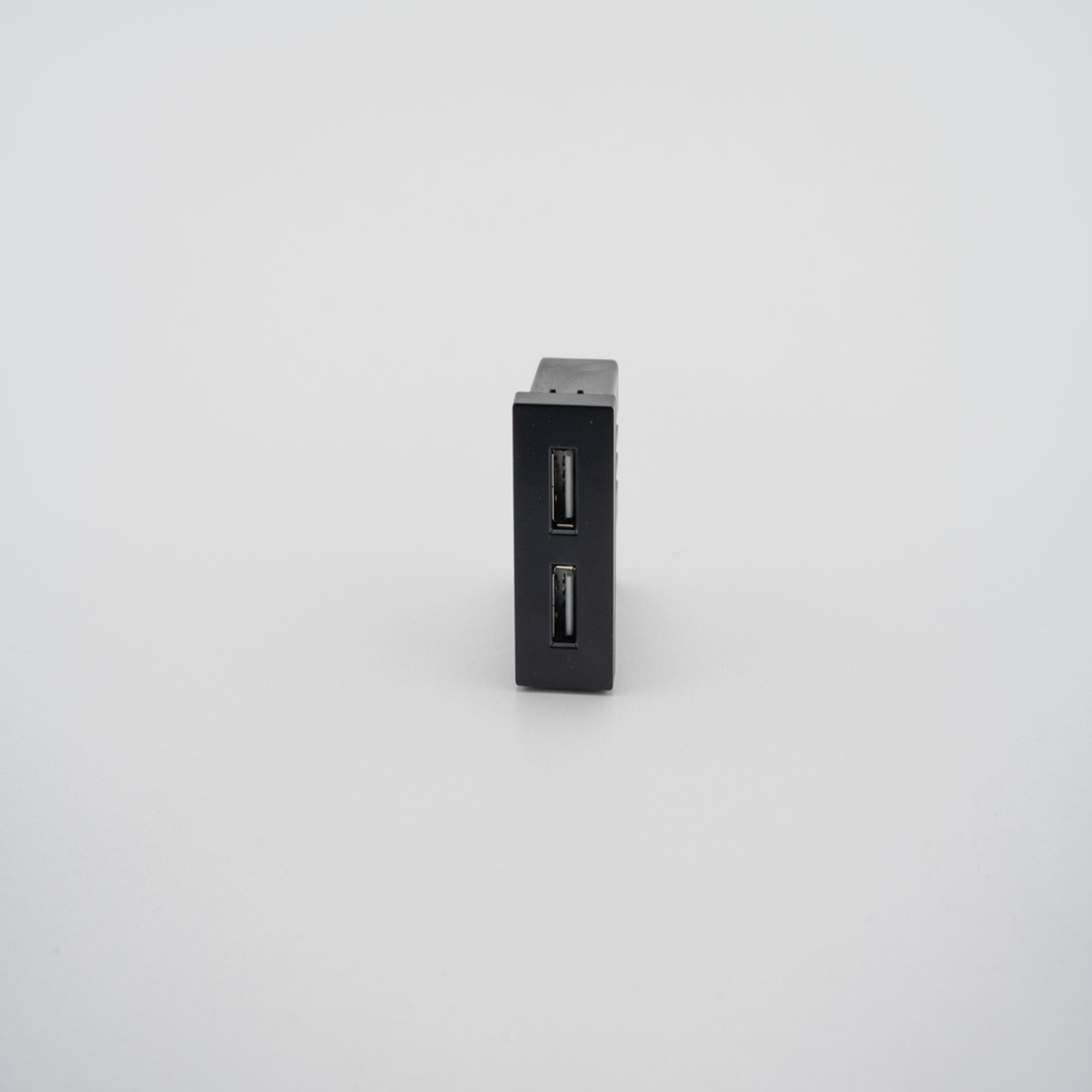 Modul Priza USB 2.4A 5V LUXION, negru