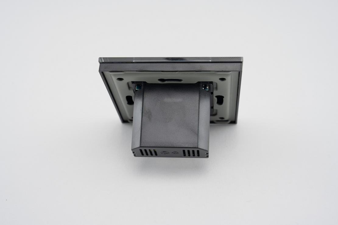 Priza Simpla + USB-A + USB-C LUXION cu Rama din Sticla, negru