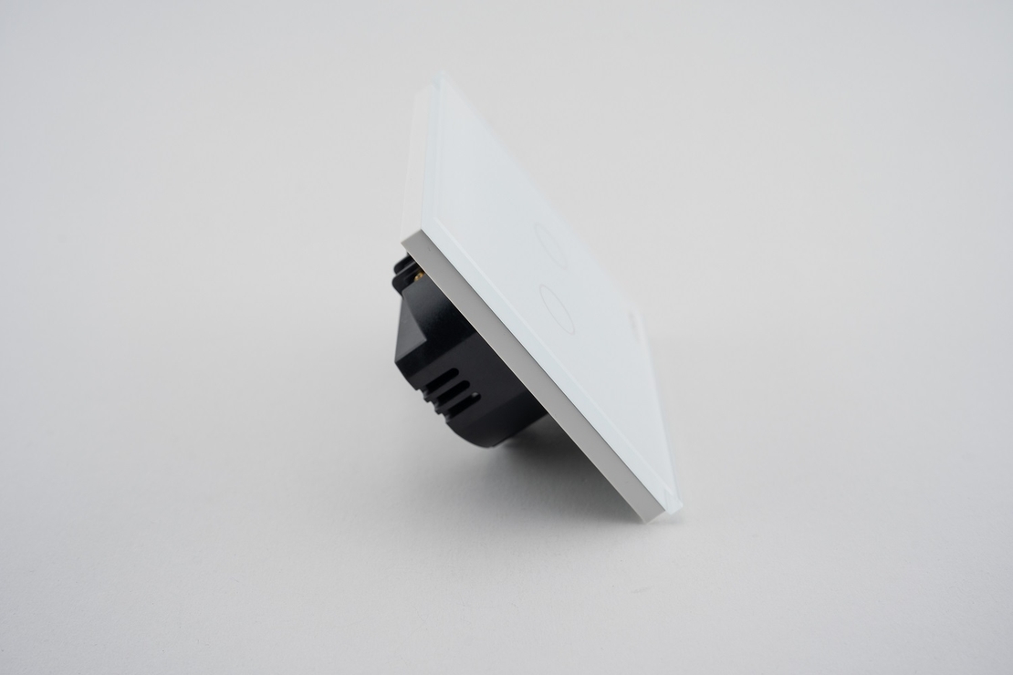 Intrerupator Dublu cu Touch din Sticla LUXION, alb