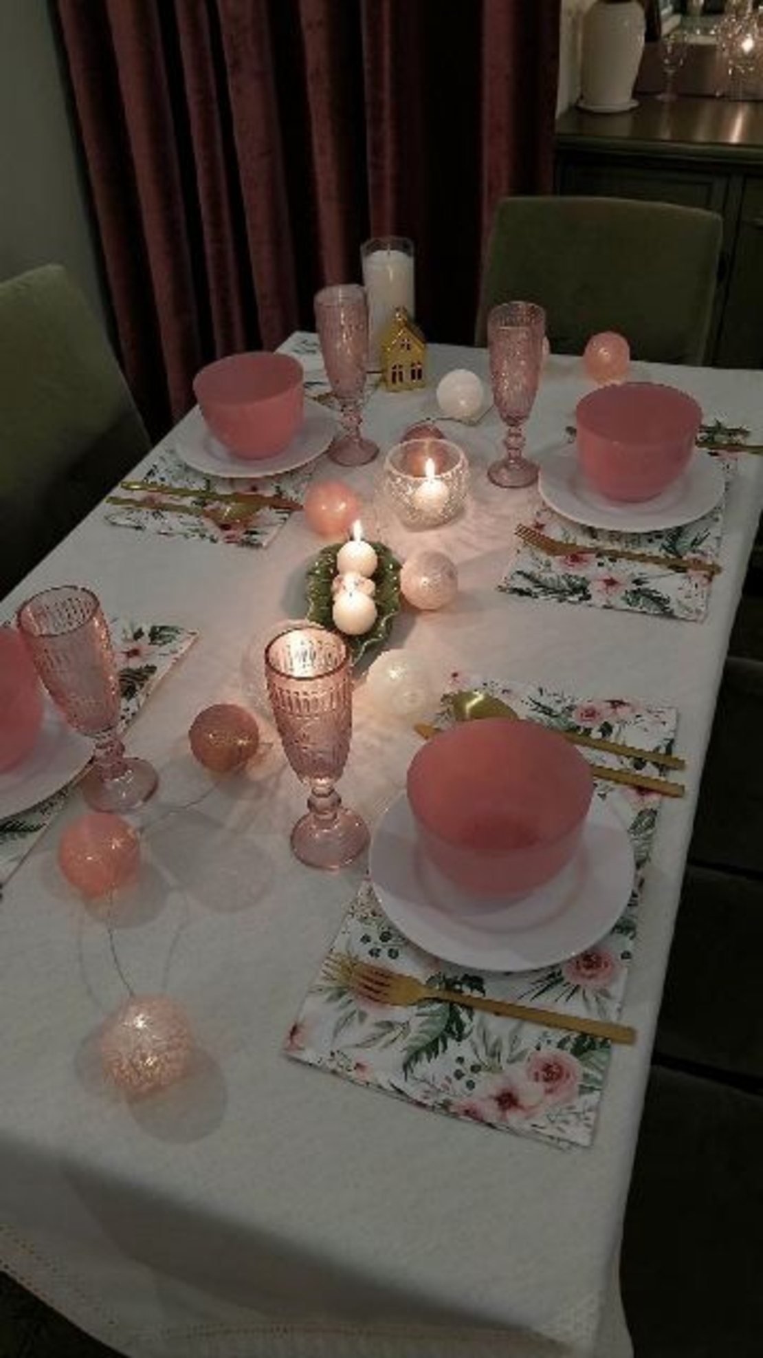 Şervete decorative masă Rosa-set 6 bucăţi