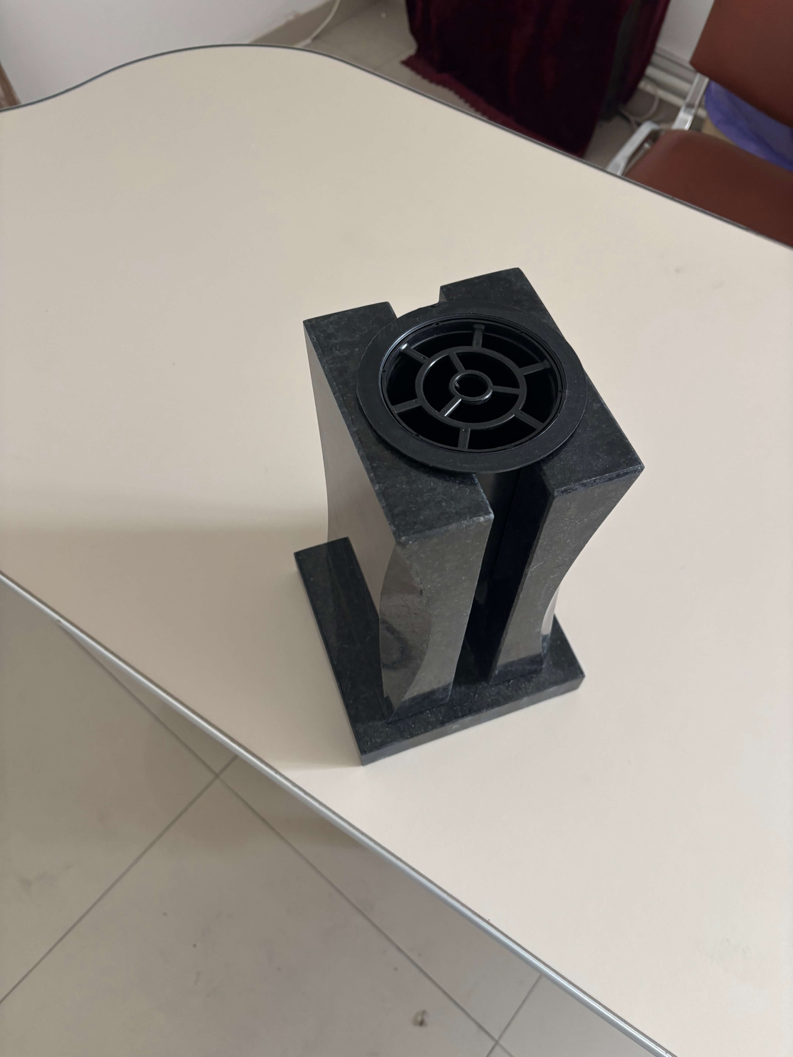 ACI-1219 VAZA PATRATA DIN GRANIT NEGRU