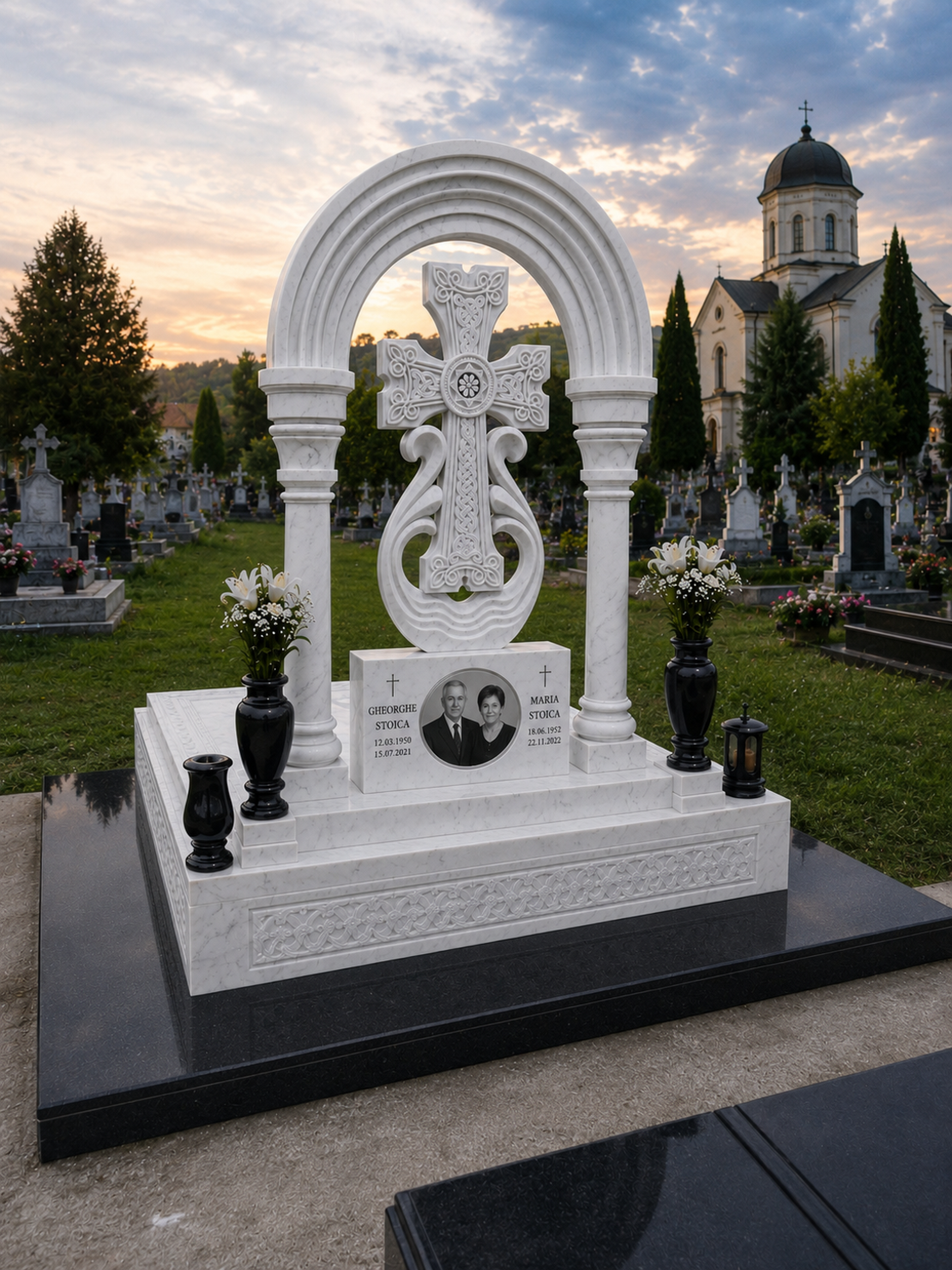 REF-2031  MORMANT DIN MASIV DE MARMURA CU MONUMENT FUNERAR MARMURA ALBA SCULPTAT