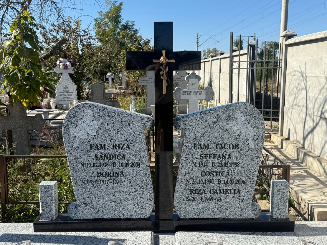 GRA-2068 MONUMENT FUNERAR GRANIT NEGRU SI GRI PAPIRUS