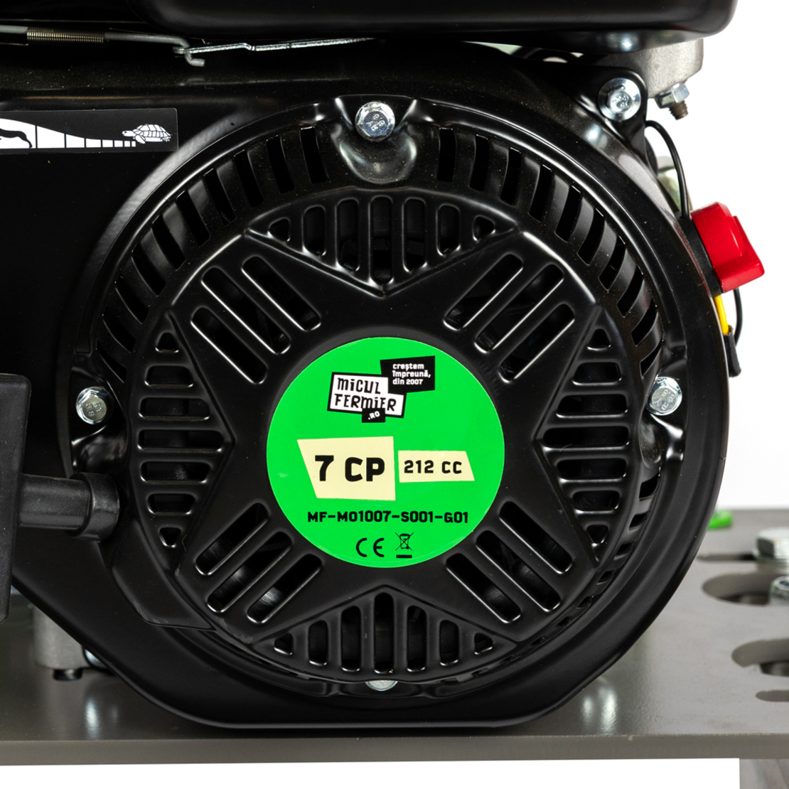Tocator de crengi Micul Fermier, motor benzina 7 CP, 60 mm diametru maxim de taiere, pentru brichete