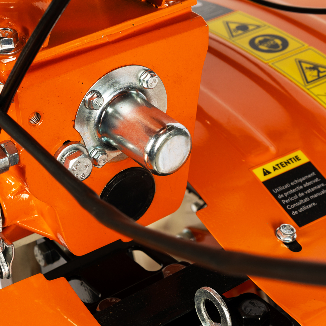 Motocultor 8.5CP Detoolz, 212cc, motor benzina 4T, cu 3 viteze si pornire manuala