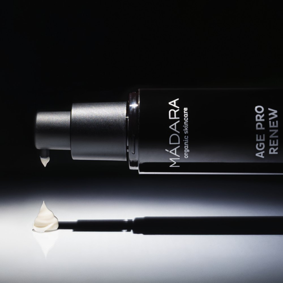 MÁDARA AGE PRO RENEW Cremă de Noapte Anti-Aging 50ml – Acid Hialuronic, Alge Marine și Mesteacăn Nordic