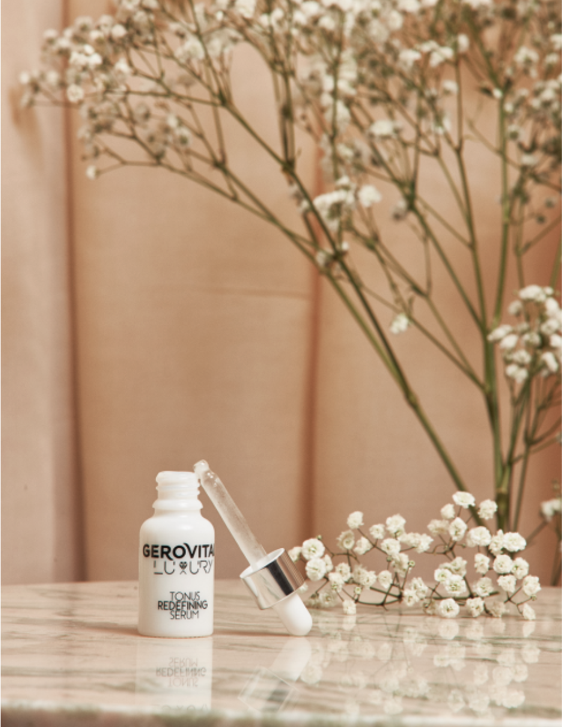 Gerovital Luxury - Ser pentru Redefinirea Tonusului – Fermitate și Elasticitate pentru Ten Normal și Uscat 15 ml