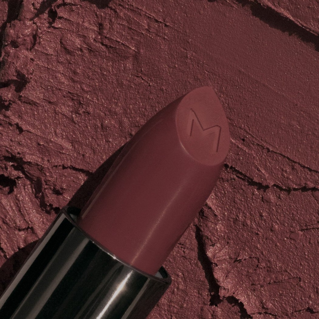 MÁDARA Velvet Wear 35 Dark Nude – Ruj Mat Cremos BIO, Natural și Vegan 4g
