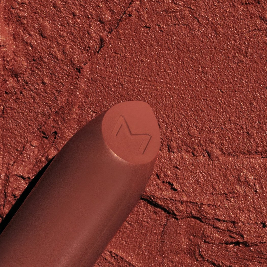 MÁDARA Velvet Wear 33 Magma – Ruj mat cremos 4g, 100% vegan