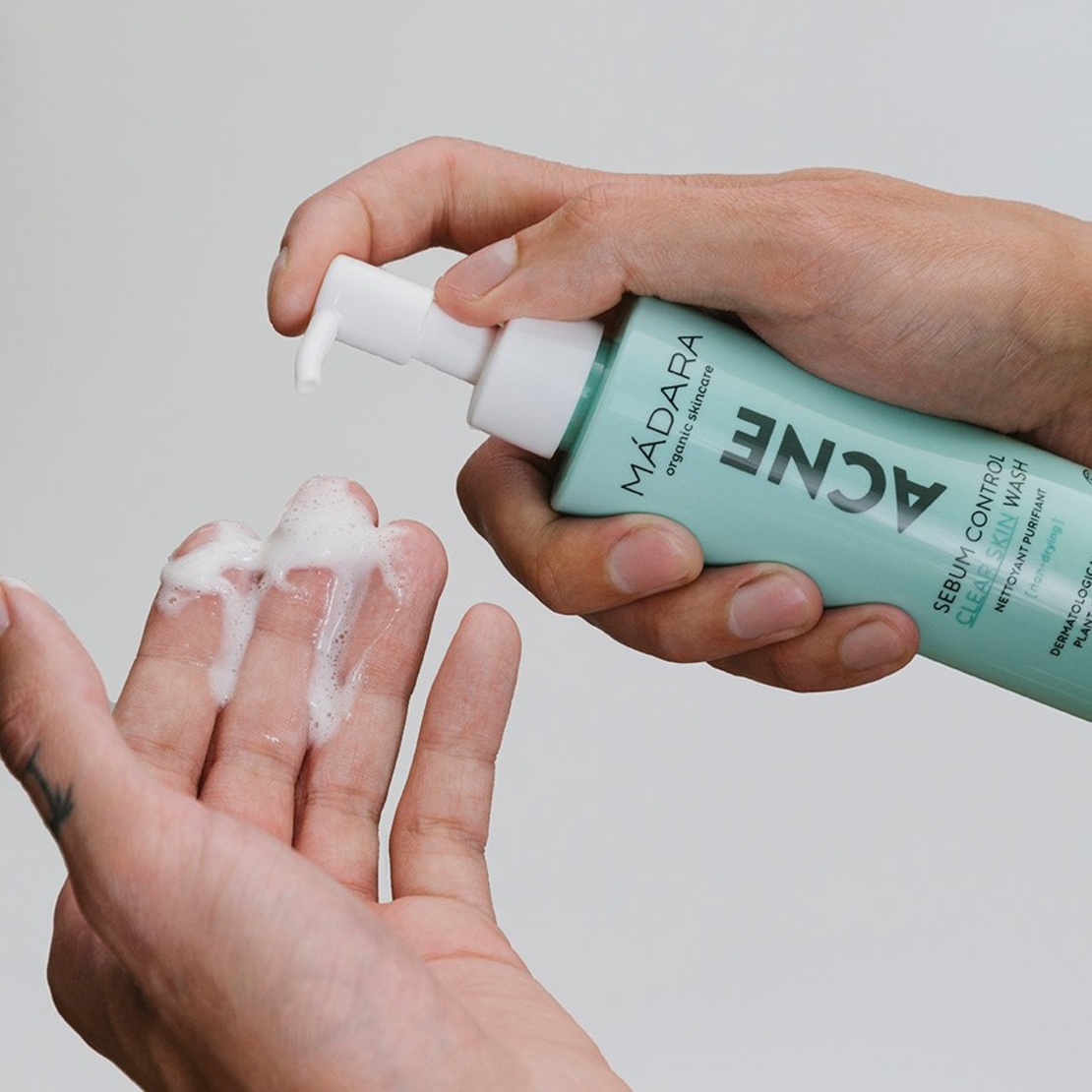 MÁDARA ACNE SEBUM CONTROL – Gel facial de curățare 140ml