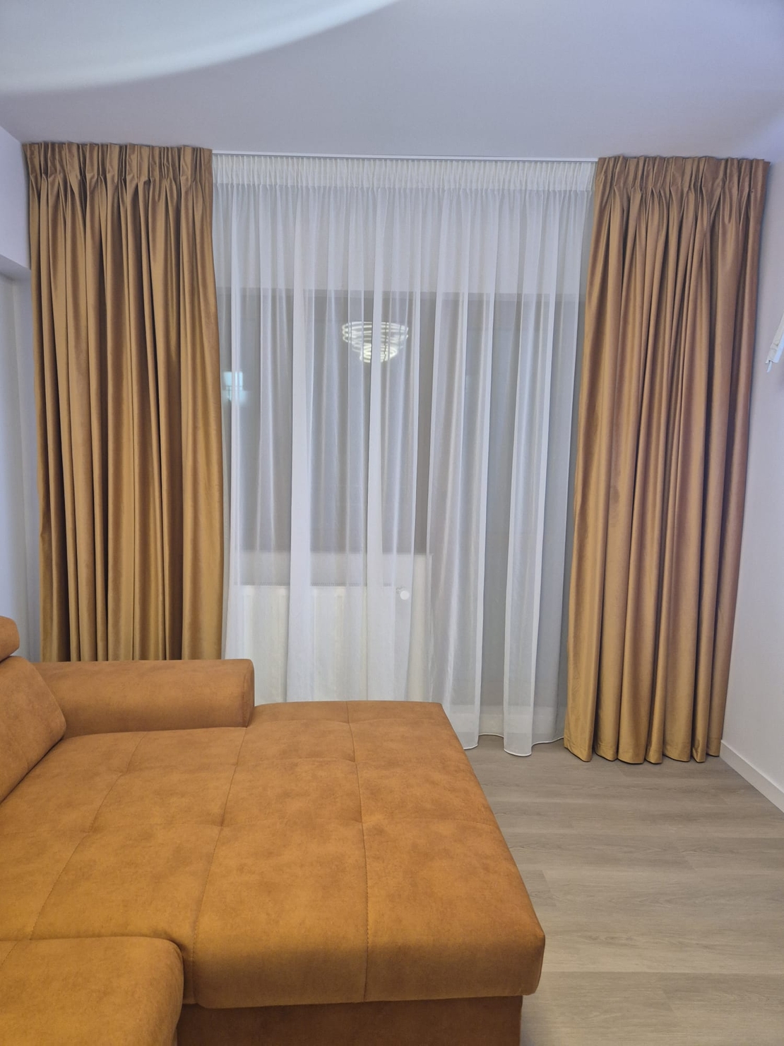 Draperie Castellano si perdea voal