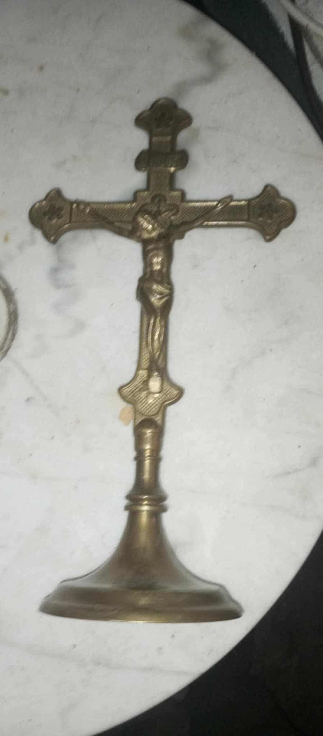 Crucifix de birou sau altar din bronz