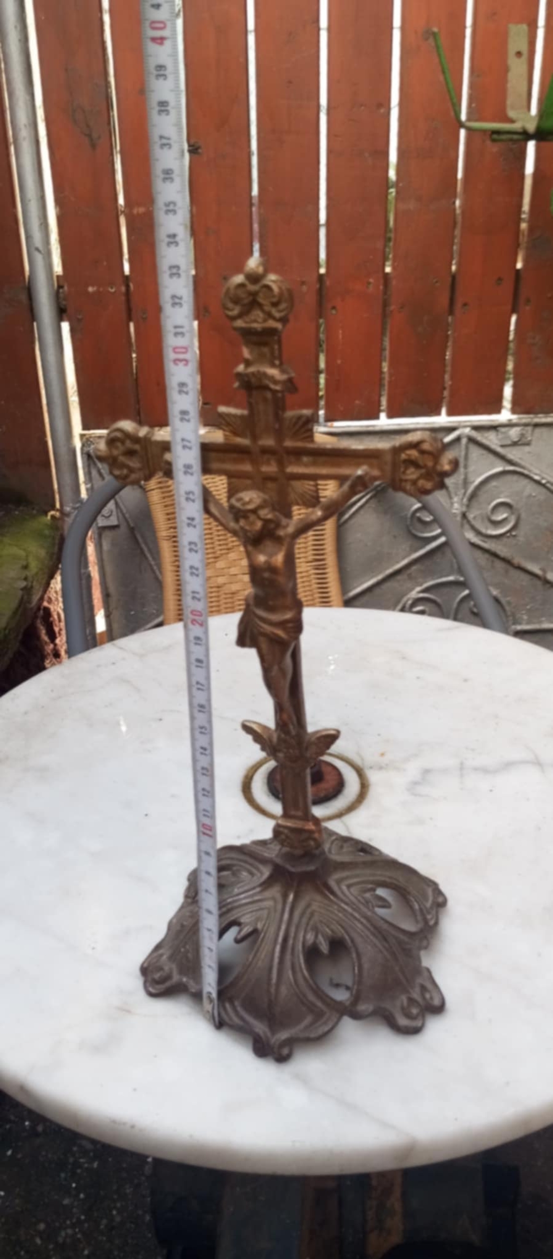 Crucifix de masa cupru