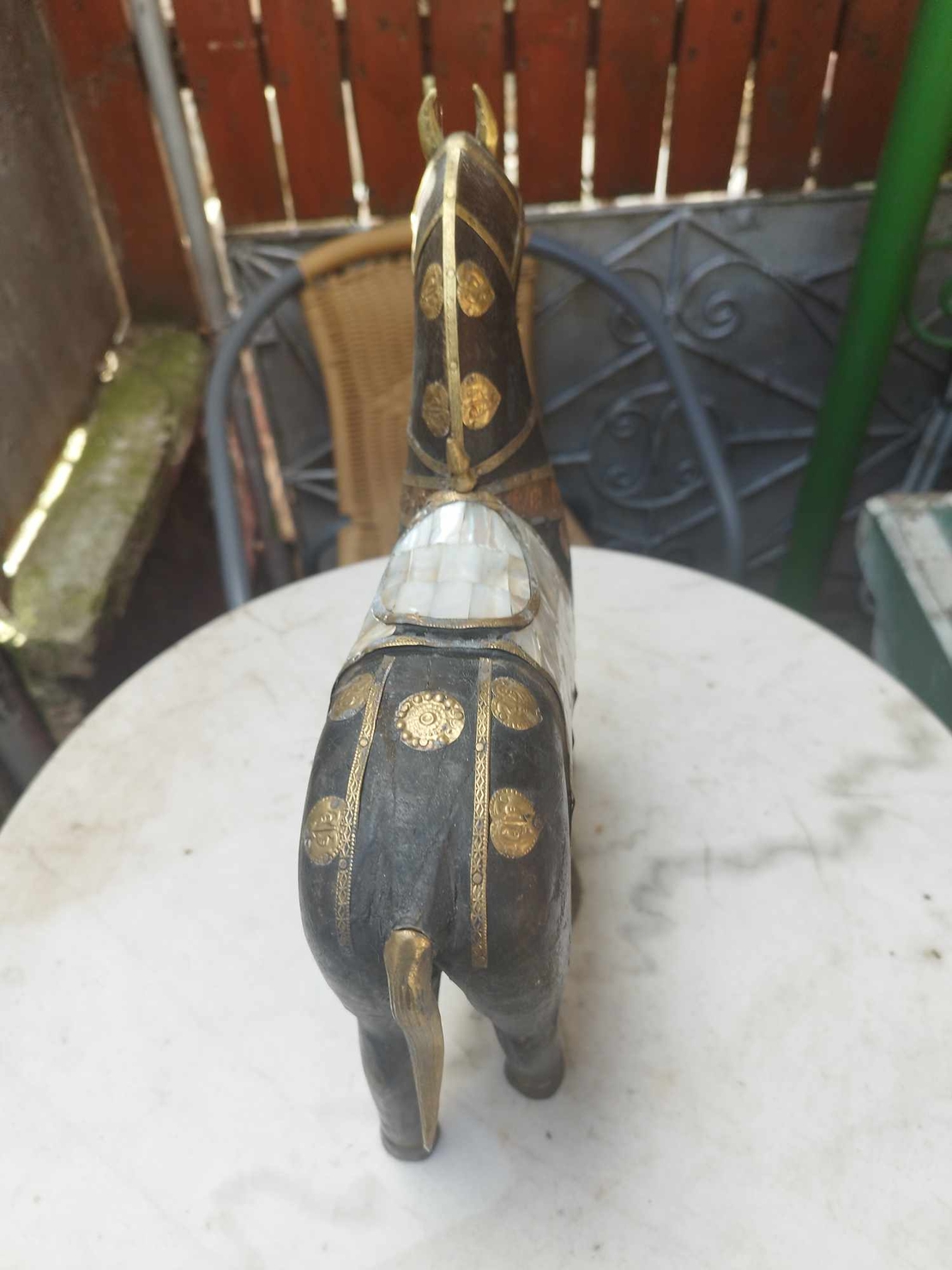 Căluț din lemn tare abanos
