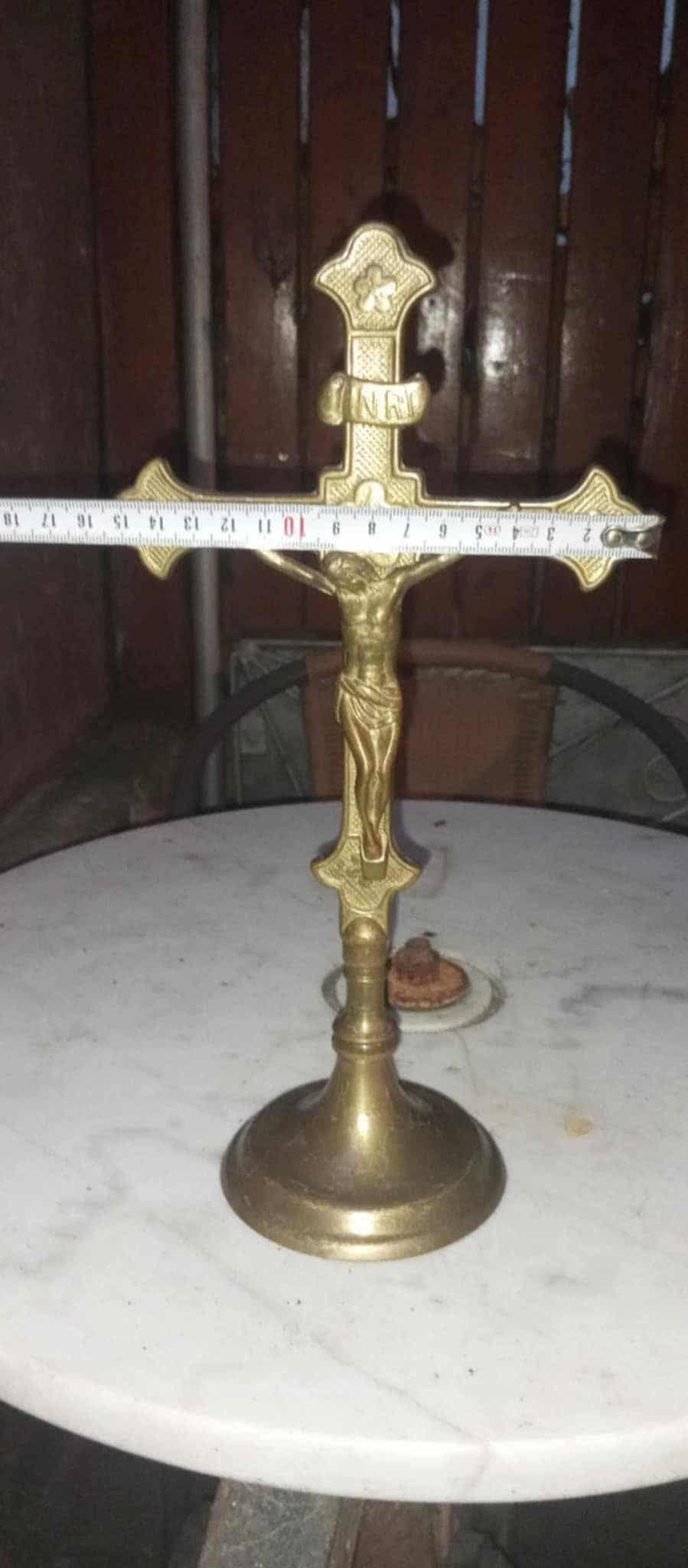 Crucifix de birou sau altar din bronz
