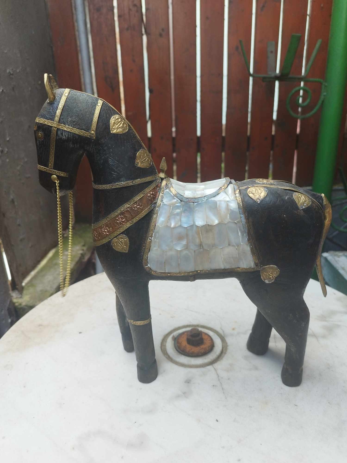 Căluț din lemn tare abanos