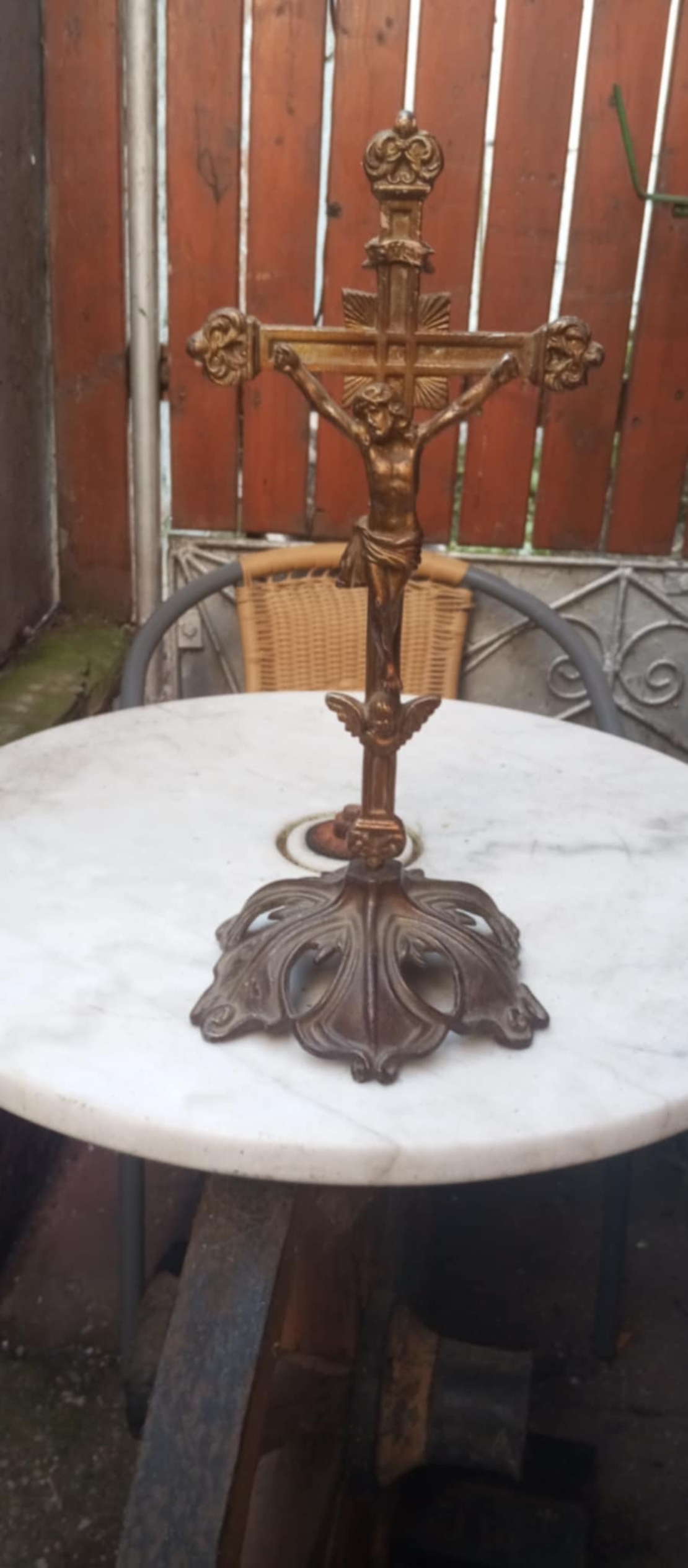Crucifix de masa cupru