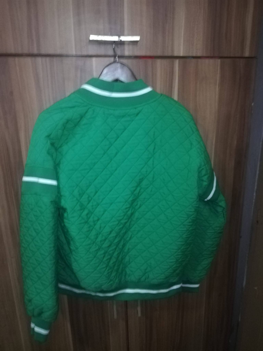 Geaca mataslata verde
