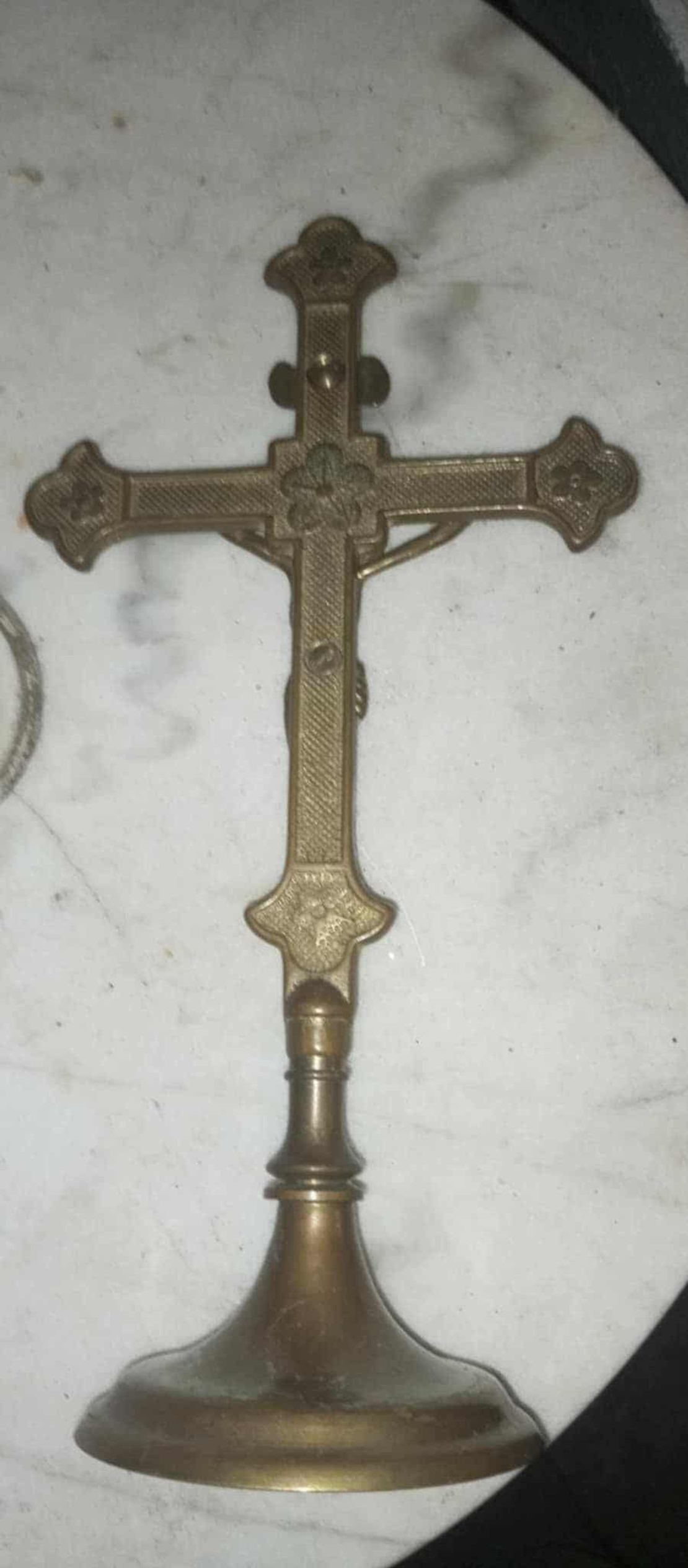Crucifix de birou sau altar din bronz