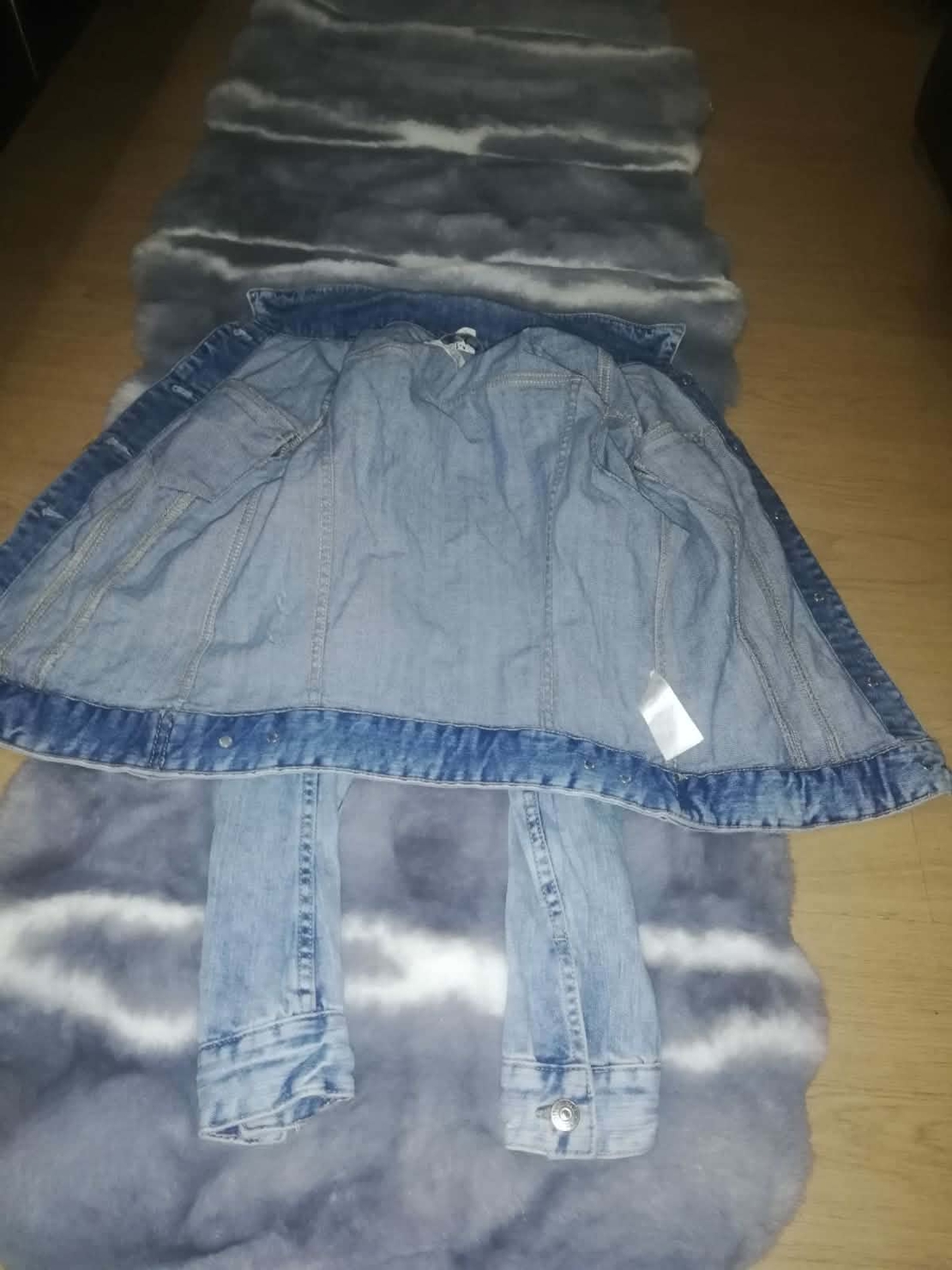 Gecuta blugi