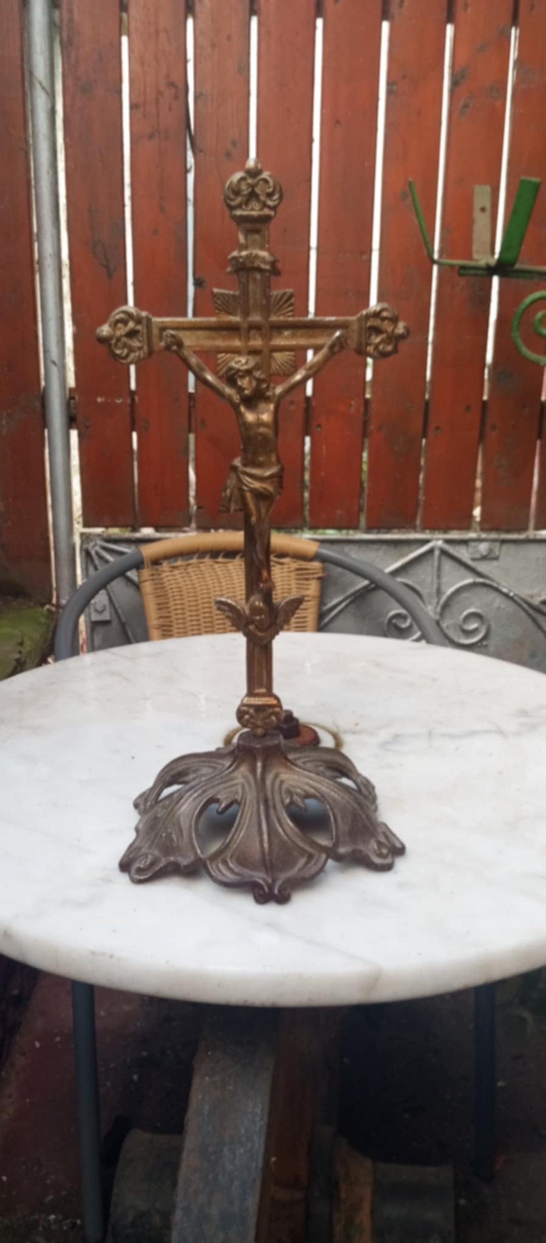 Crucifix de masa cupru