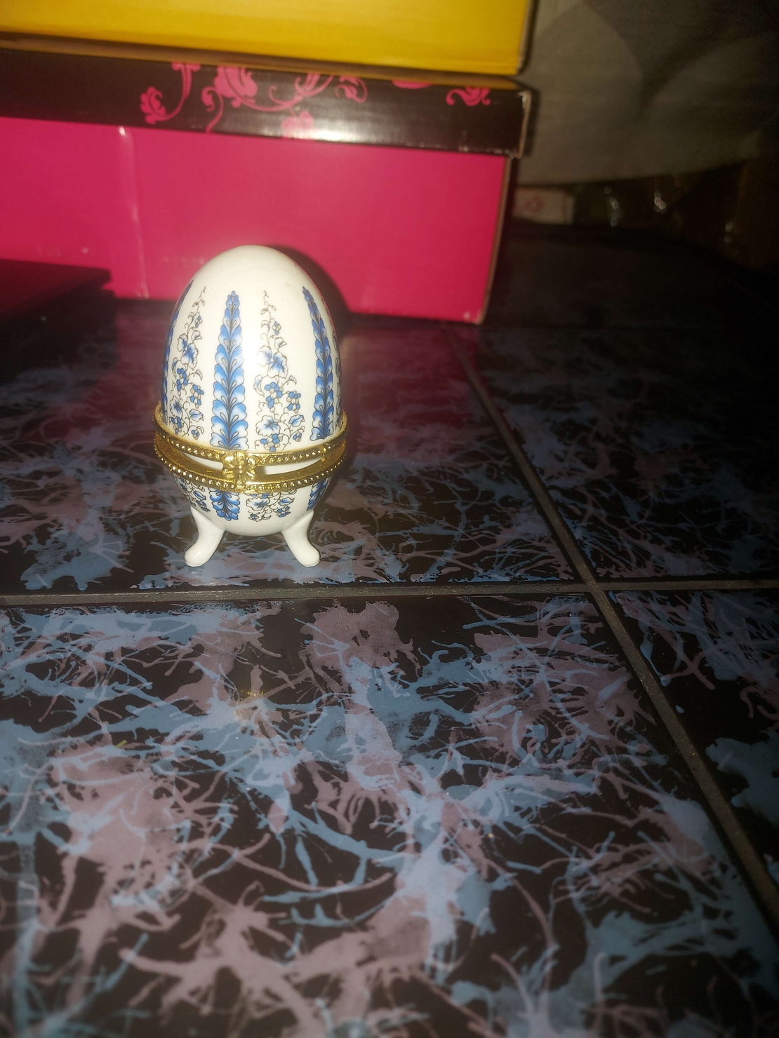 Cutiuțe pt bijuterii tip ou faberger