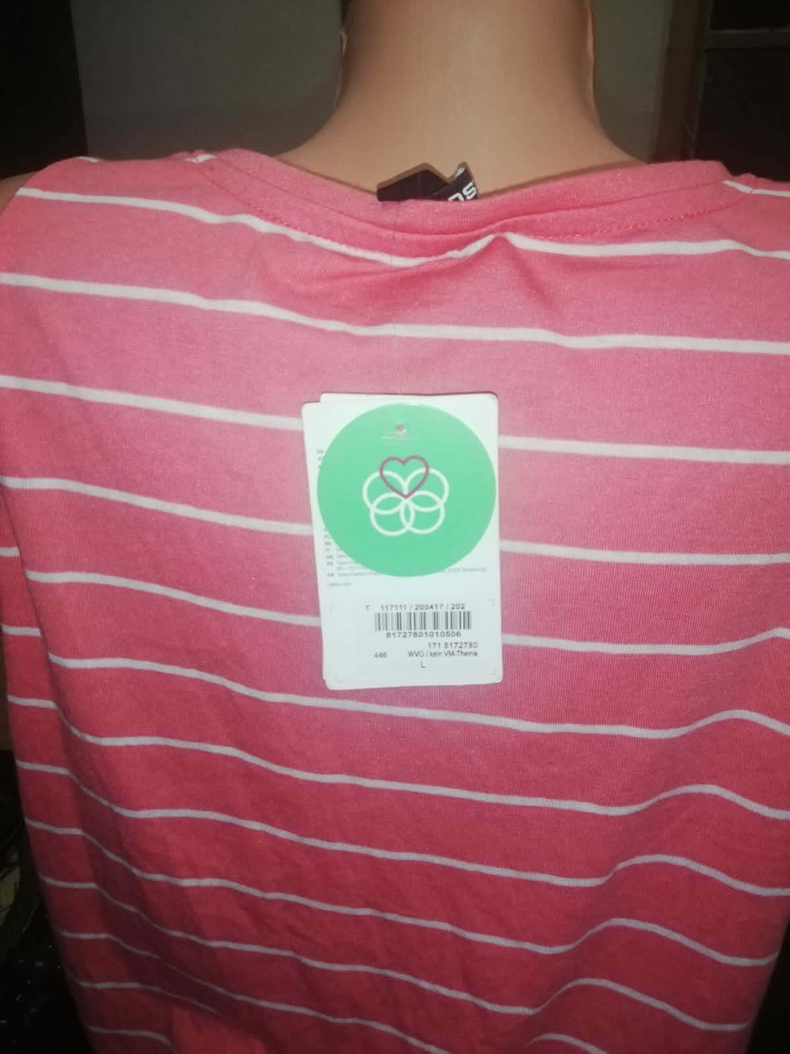 Tricou superb cu eticheta