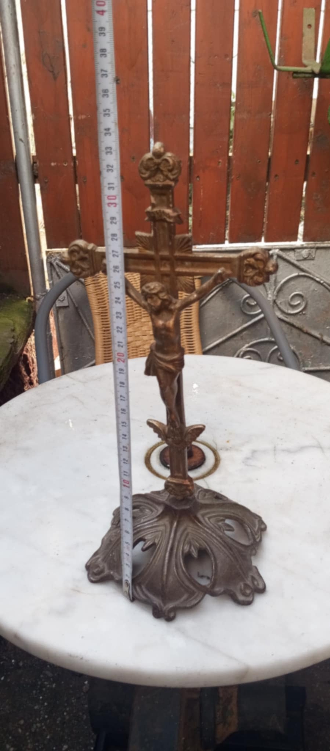 Crucifix de masa cupru