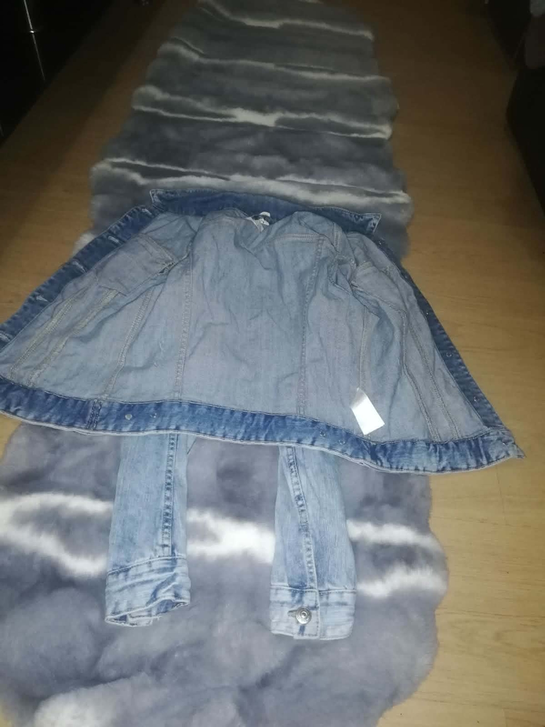 Gecuta blugi