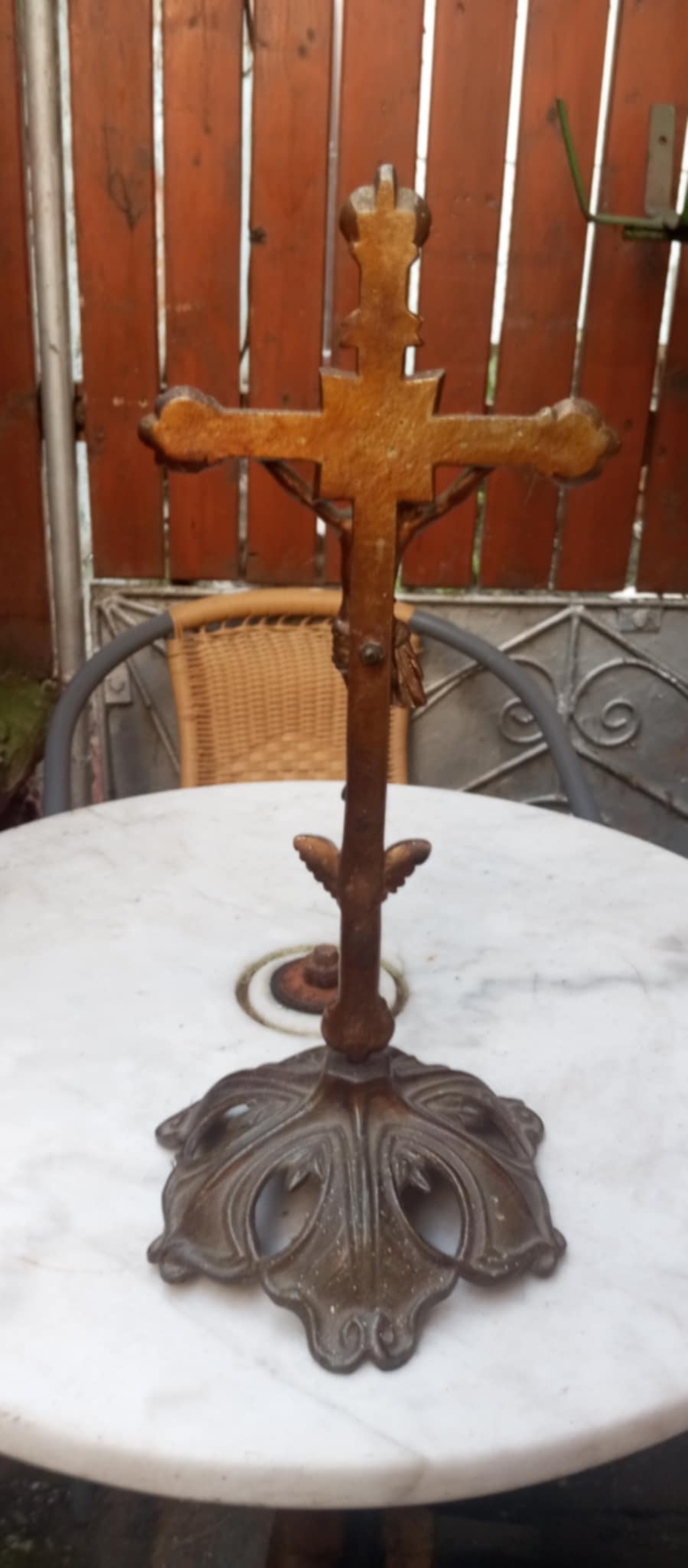 Crucifix de masa cupru