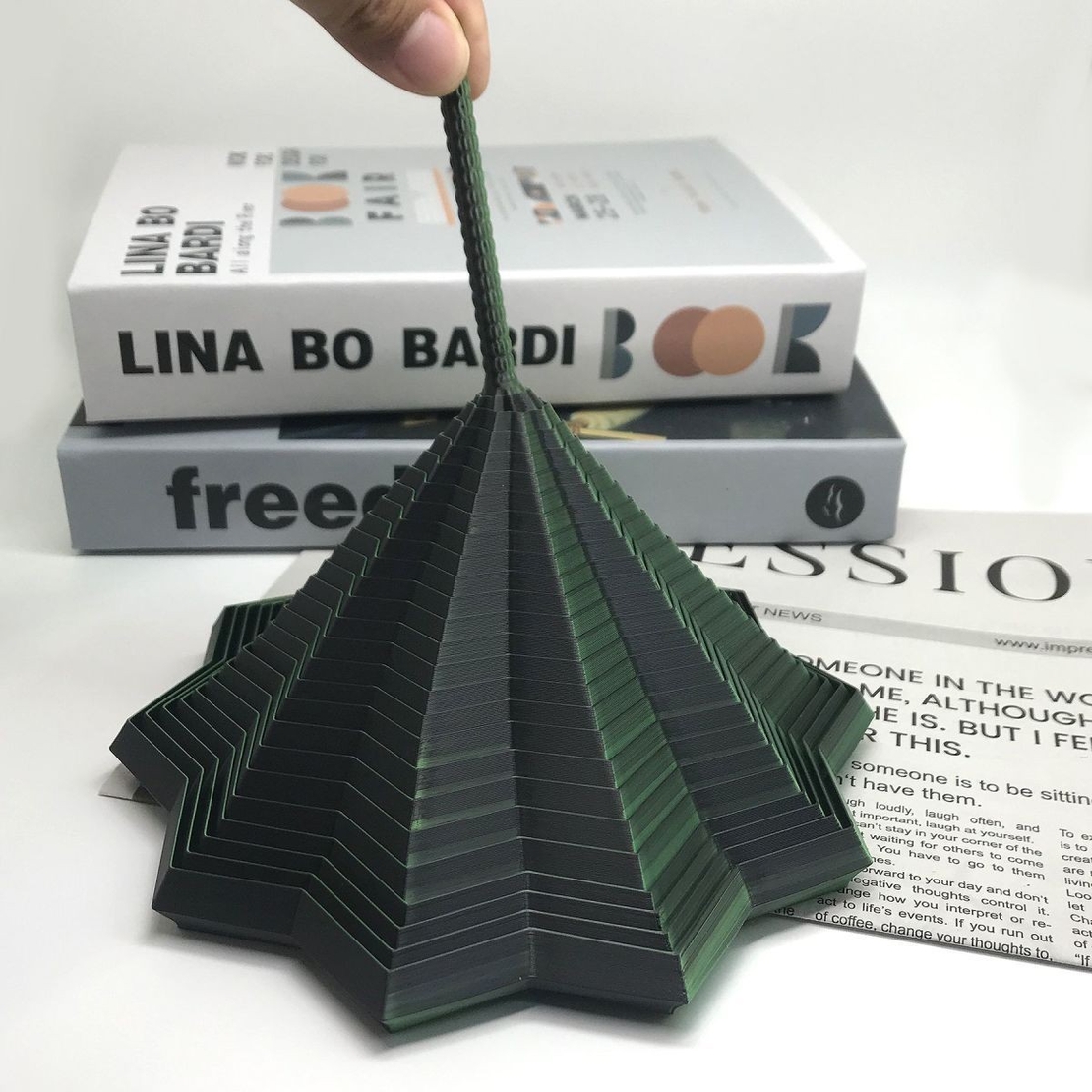 Jucarie Decompresie, Flippy, Model Stea 3D, DuoChrome, Maner Spirala, Turn Magic Geometric, Multiple Forme, Anti-stress, 8.6 cm, Negru/Verde