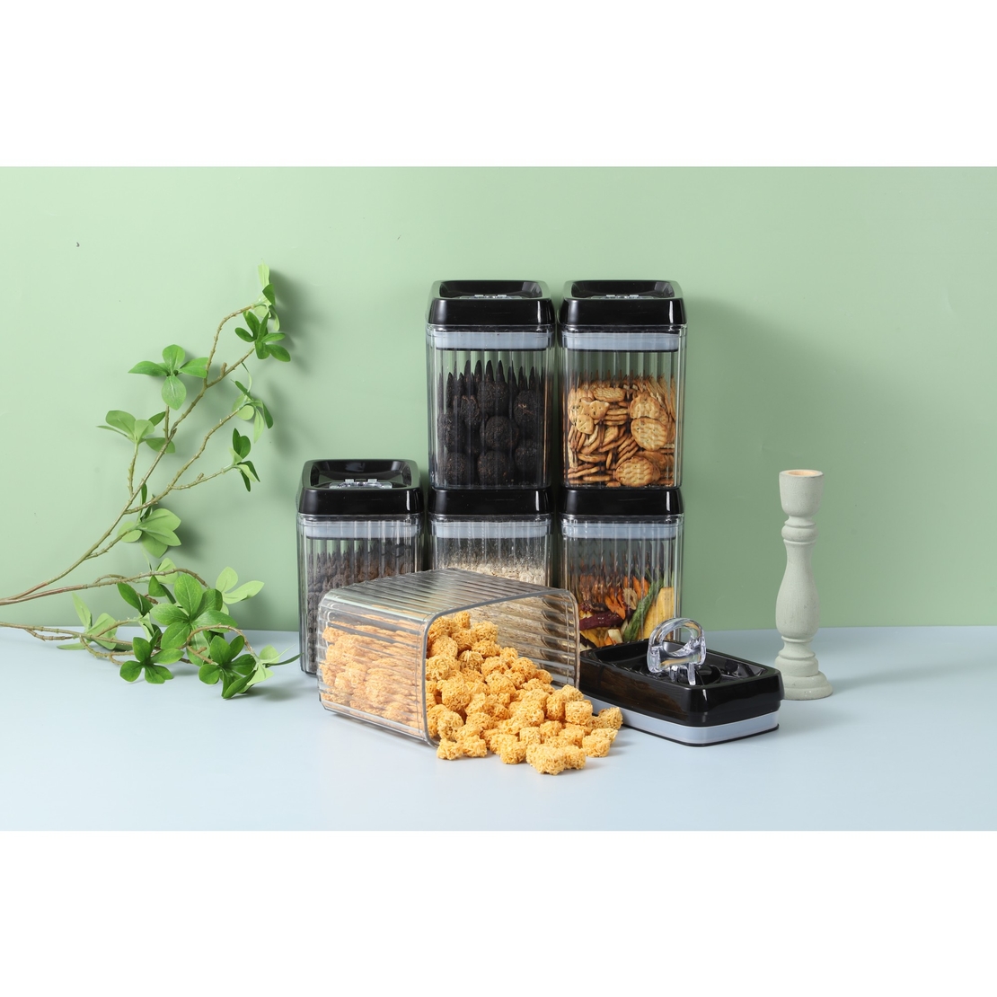 Set 6 Recipiente din Plastic, Flippy, pentru Alimente/Obiecte, Inchidere Ermetica, Textura Ondulata, 6 x 1.5l, Transparent