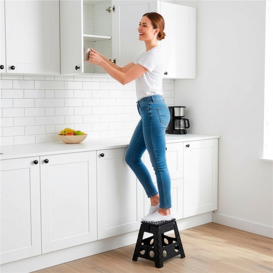 Scaun inaltator multifunctional tip scara, antiderapant, 39 cm, maxim 150 kg, negru