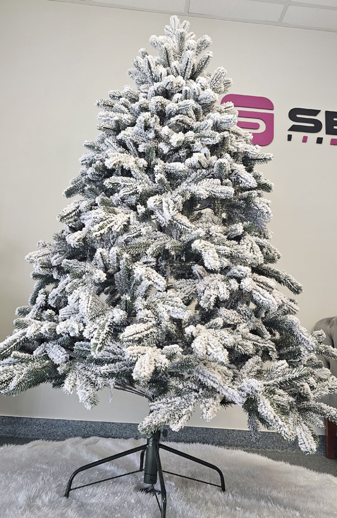 Brad artificial Christmas Deluxe by Sersimo, Kovalivska nins, 3D, 180cm